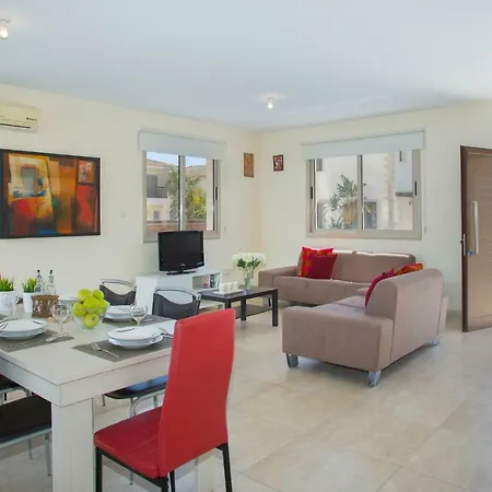 Polyxenia Beach No 10 * Protaras