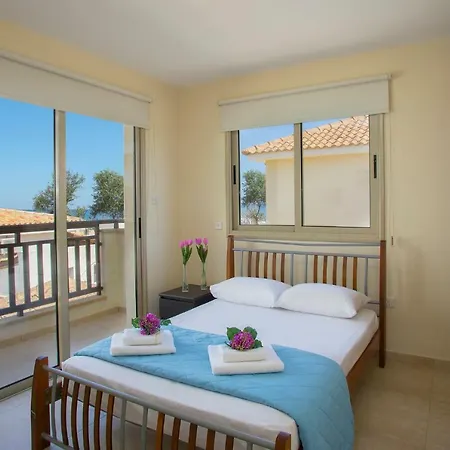 Polyxenia Beach No 10 Villa