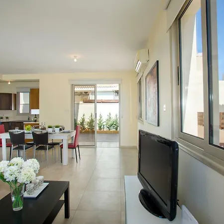 Polyxenia Beach No 10 * Protaras